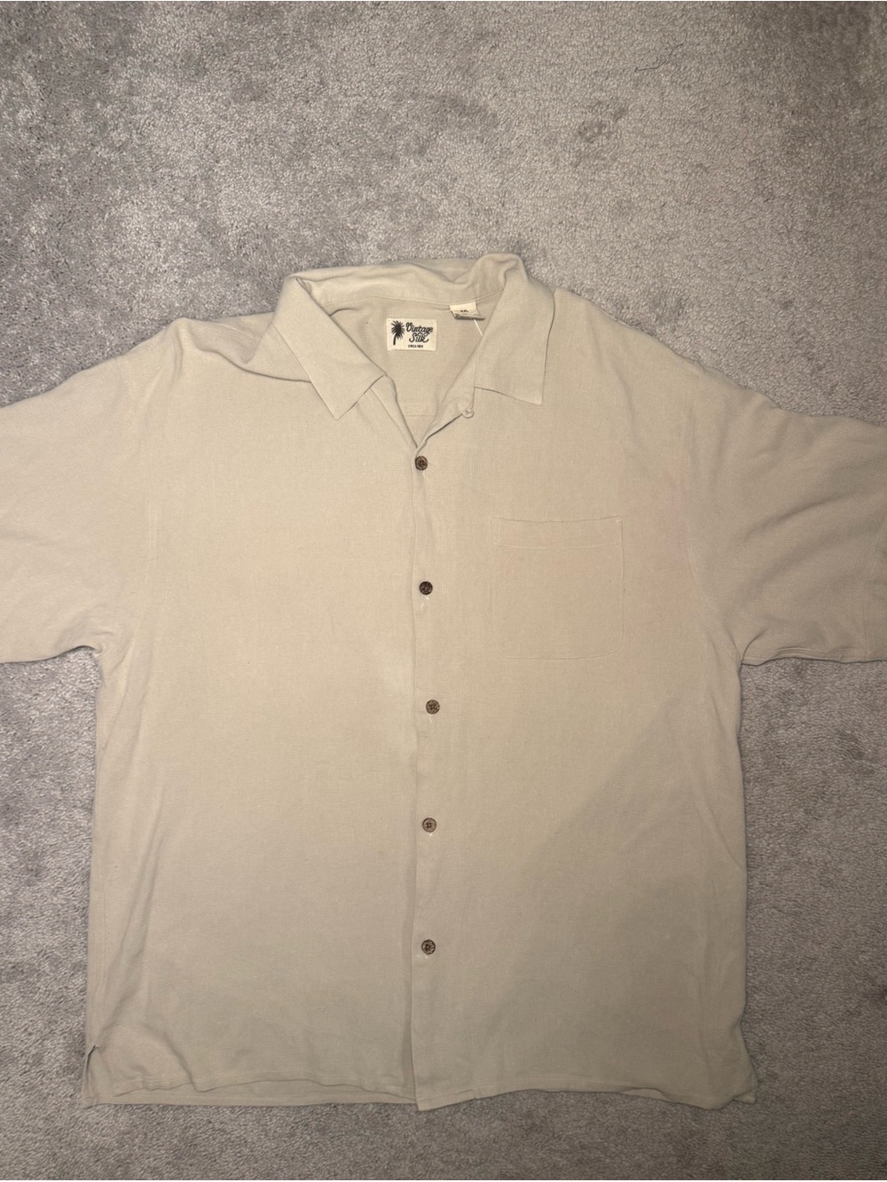 Vintage Silk 100% Silk Men's Short-Sleeve Button-Down